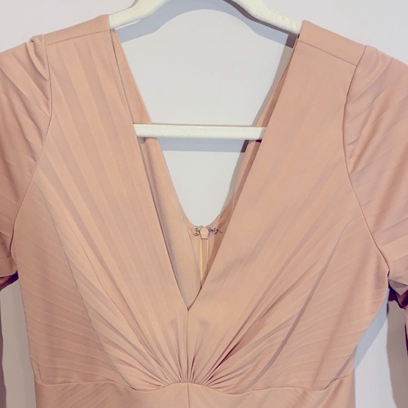 ✨Max Azria 3/4 Sleeve Pleated Formal Nude Dress - Picture 2 of 7